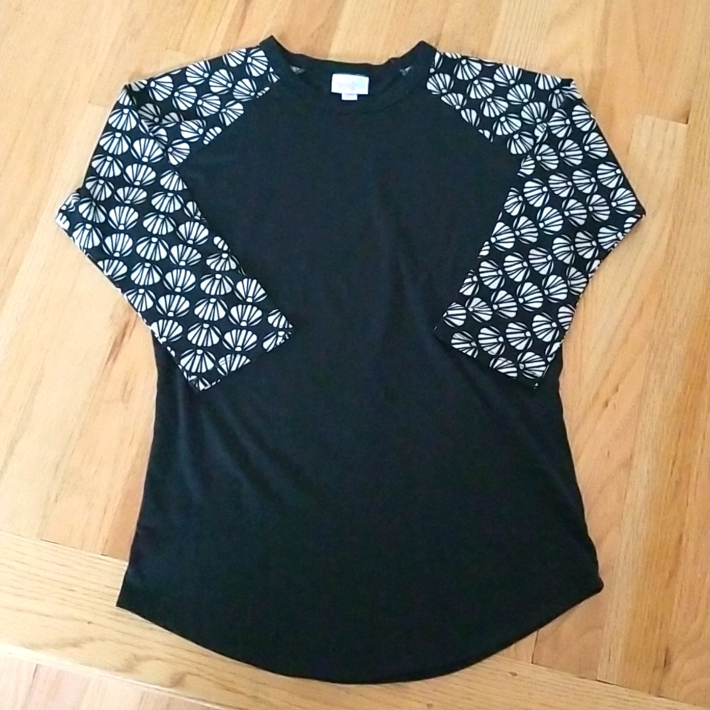 NWOT LuLaRoe 3/4 Sleeve Crewneck Shirt